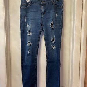 Skinny distressed jeans